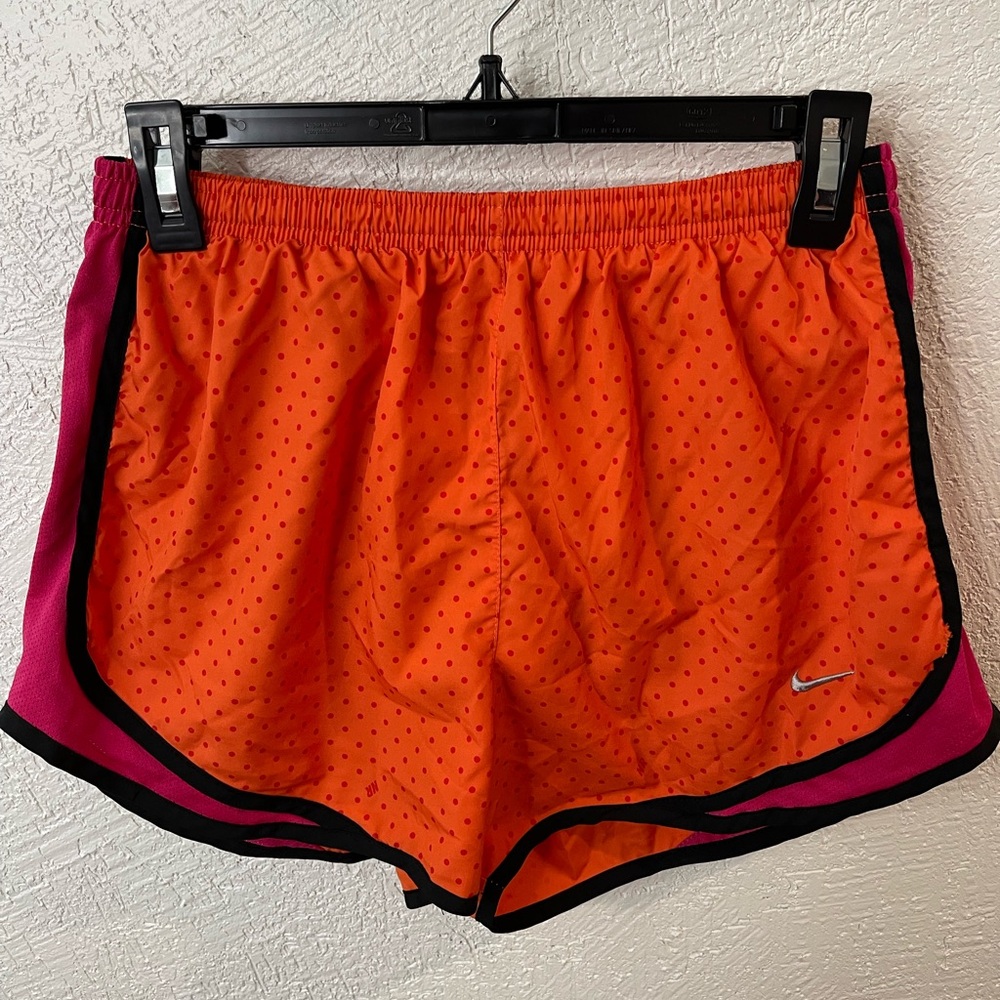 Women’s Nike Tempo Shorts, sz Medium